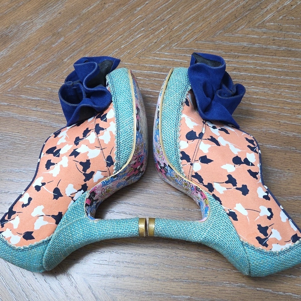 Irregular Choice Mutiny Floral Pumps, Size 37 - Picture 8 of 12